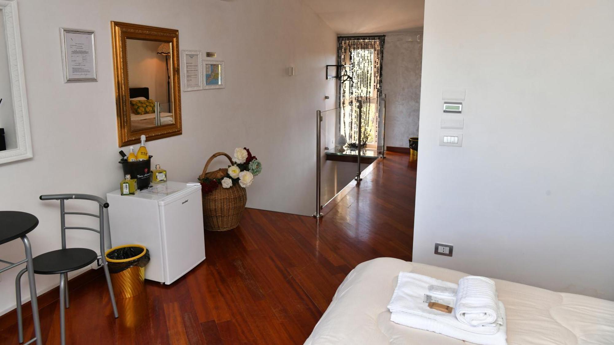 Costa Costa Rooms Sant'Egidio del Monte Albino Екстер'єр фото
