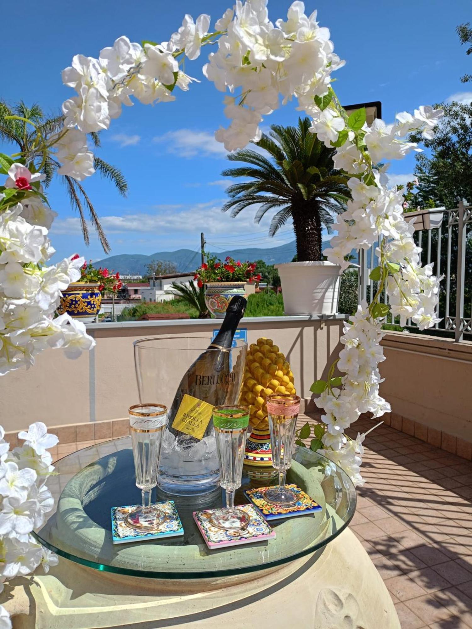 Costa Costa Rooms Sant'Egidio del Monte Albino Екстер'єр фото
